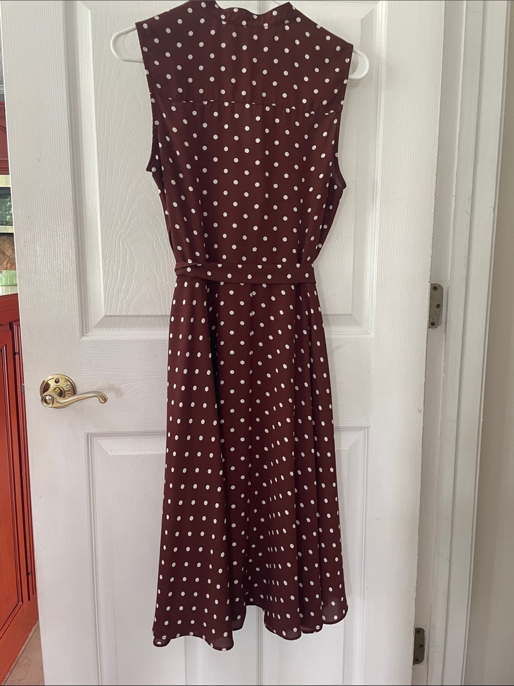 Classic Sleeveless Polka Dot Midi Dress - Brown & White size 6 - Picture 5 of 6